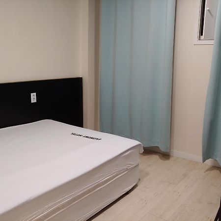 Ekonomy Hotel Gumi Zewnętrze zdjęcie