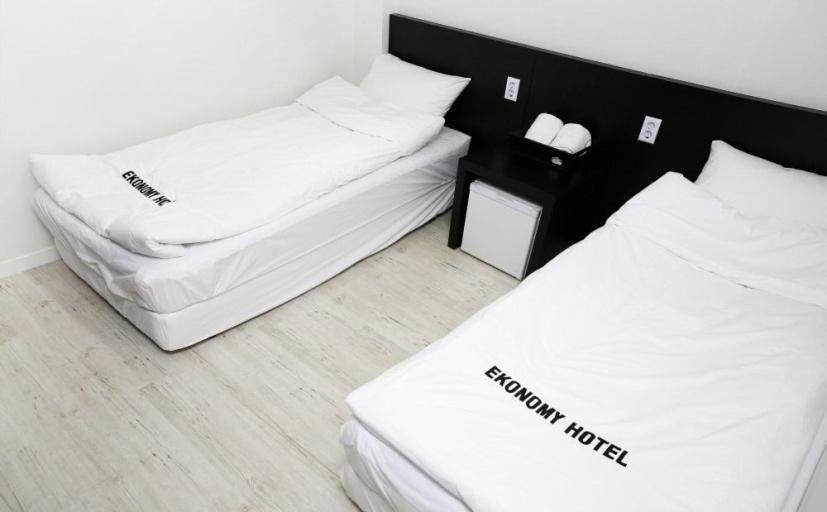 Ekonomy Hotel Gumi Zewnętrze zdjęcie