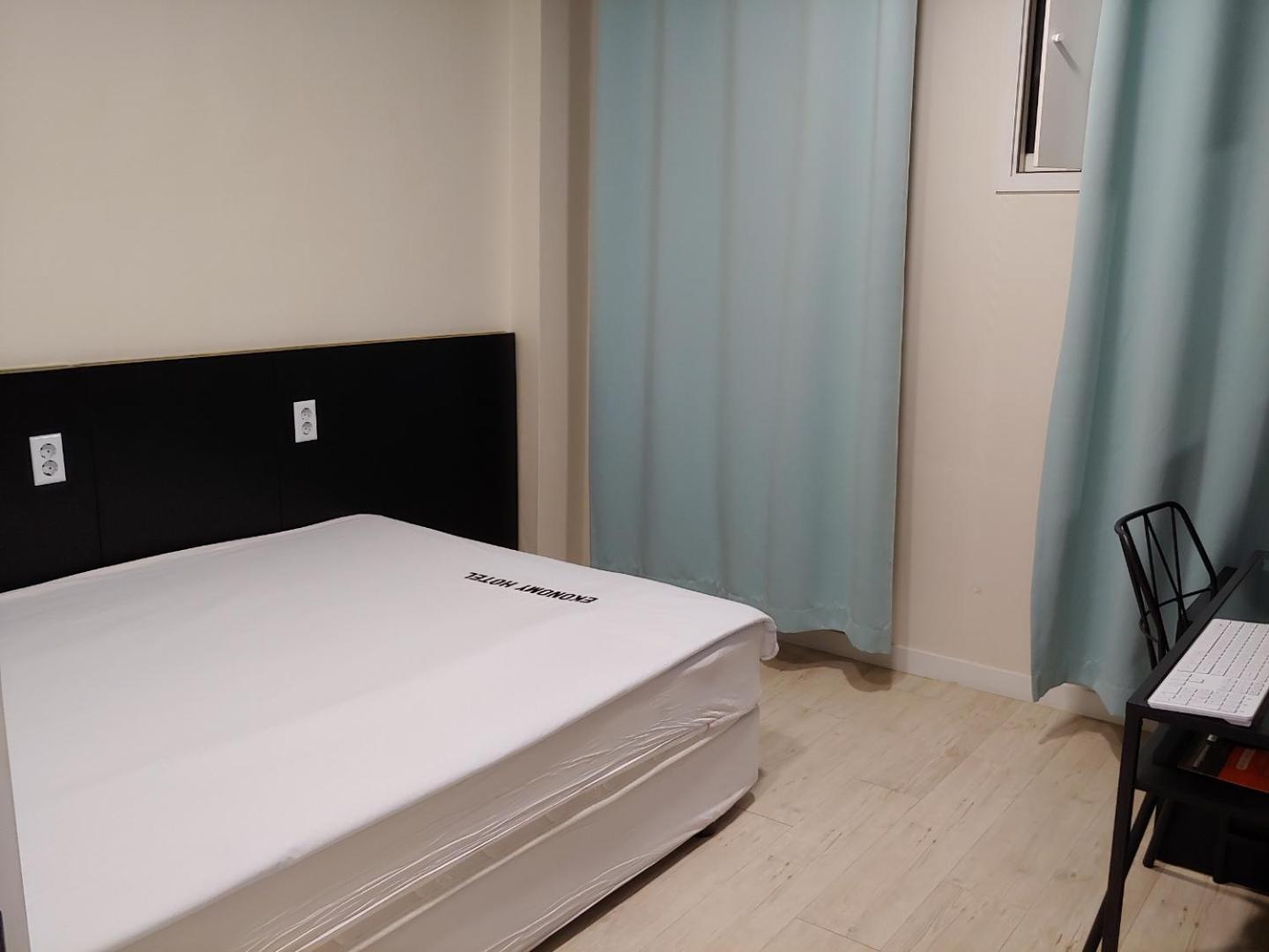 Ekonomy Hotel Gumi Zewnętrze zdjęcie